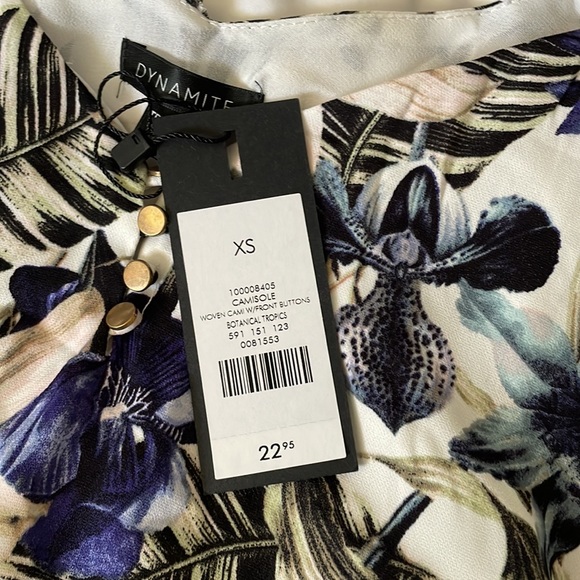 Xs beautiful summer top - Picture 3 of 3